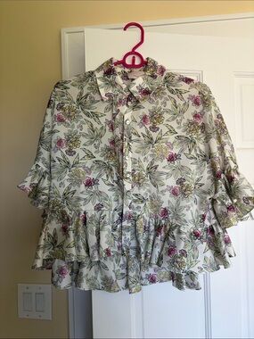 cinq a sept Floral Ruffle Button Top